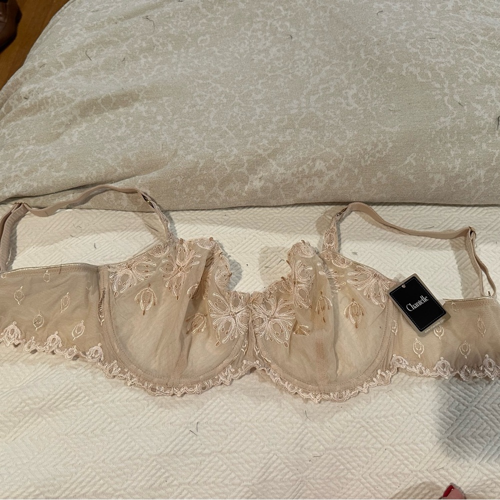 H&M Women's Sheer Lace Bra - Cream